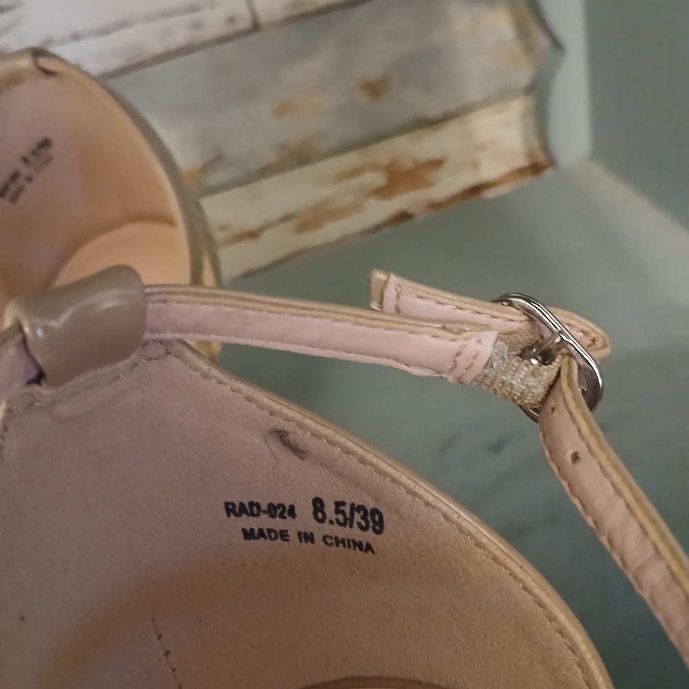 Chinese laundry Los Angeles pointed nude ankle strappy heels size 8.5 - Picture 6 of 6
